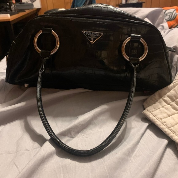 Handbag - Picture 2 of 3